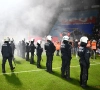 Après les Storm Ultras, la direction de Charleroi réagit aux lancers de fumigènes et de barrières à l'Union
