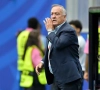 📷 Magnifique image : Dick Advocaat fond en larmes avant le coup d'envoi d'Allemagne-Curaçao
