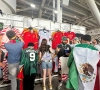 📷 Les Américains se ruent... sur de faux maillots belges aux alentours du stade