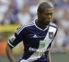 Mbemba ne compte pas quitter Anderlecht tout de suite