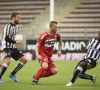 Coup d'arrêt pour Charleroi, qui se saborde face à Courtrai (0-2)