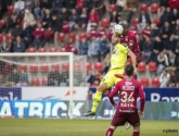 Depoitre regrette les occasions manquées: "Incroyable qu'on perde ici"