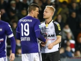 Le mauvais geste d'Ivan Santini qui a échappé aux arbitres de Lokeren-Anderlecht
