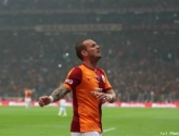 Un doublé incroyable de Sneijder offre le choc turc au Galatasaray