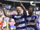Mbemba prendrait la direction de Newcastle tout comme Mitrovic