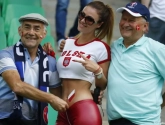 PHOTOS: La supportrice polonaise qui fait chauffer le chaudron de Saint-Etienne