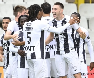 Festival de buts entre Charleroi et le Cercle : les Carolos s'imposent au terme d'un match fou