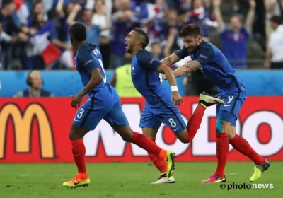 Payet régale et sauve la France
