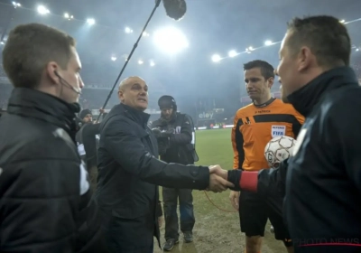 L'arbitre avoue son erreur, l'entraîneur de Malines s'étonne : "C'était bien faute? C'est encore plus dramatique"