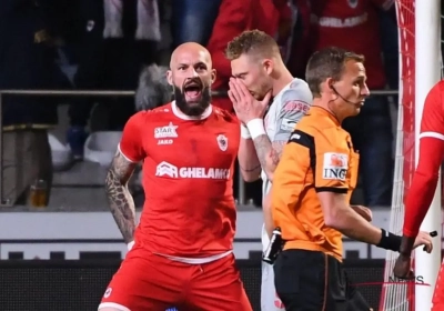 Le Standard manque de mener, l'Antwerp s'installe sur le podium après un match animé (et arrêté)