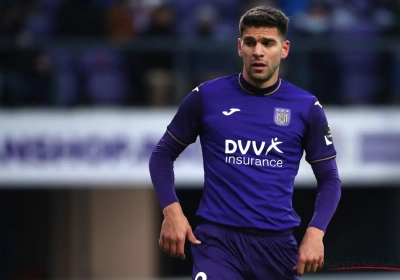 Lisandro Magallan n'a de nouveau pas convaincu, mais Kompany le défend