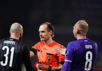 Torrente était clairement agacé par la "décision Holzhauser" : "Ce n'est pas un défenseur, on ne l'aurait jamais posté là !"