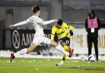 🎥 Remplacé, Amoura pète les plombs en rentrant aux vestiaires