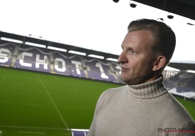 Beerschot au bord de la rupture : Dirk Kuyt brise le silence et expose les vrais problèmes : "J'ai travaillé presque toute une saison avec un seul assistant"