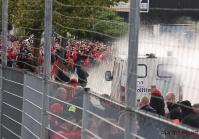 Qui doit empêcher les émeutiers d'entrer dans le stade ? La Pro League et les politiques se renvoient la balle 