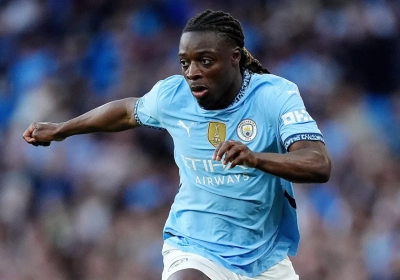 📷 OFFICIEL : Manchester City présente son nouveau maillot domicile, Jérémy Doku prend la pose !