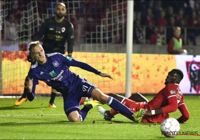 La solution aux problèmes défensifs ? Anderlecht sur les traces d'une ancienne armoire à glace de l'Antwerp