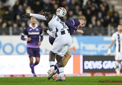 Les Zèbres courageux, les Mauves en échec : les notes de Charleroi - Anderlecht