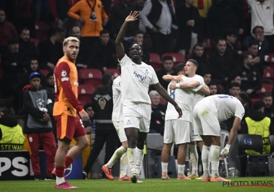 L'entraîneur de Galatasaray critique l'arbitrage : "Il aurait dû être expulsé"