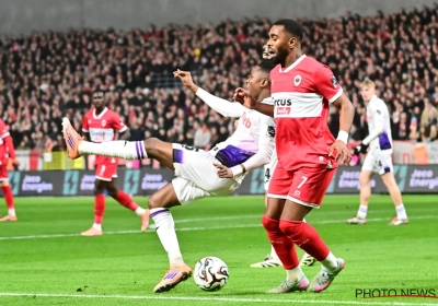 Deux penaltys "bon marché" lors d'Antwerp-Anderlecht ? Jonathan Lardot s'exprime