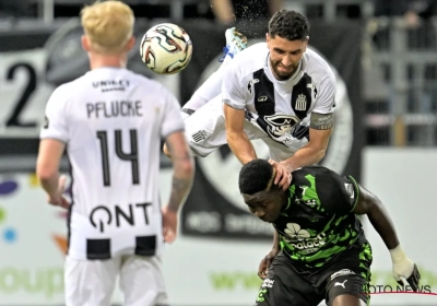 Sept buts, trois penaltys et deux rouges : Charleroi retombe les pieds sur terre après un match fou !