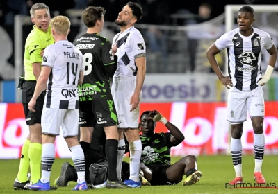 L'arbitre de Charleroi - Cercle recadré : "J'ai un peu de travail d'analyse à faire avec lui"