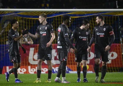 🎥 Inspiré par les Jeux Olympiques d'hiver ? Le jeu très dangereux d'un supporter de l'Antwerp au Parc Duden