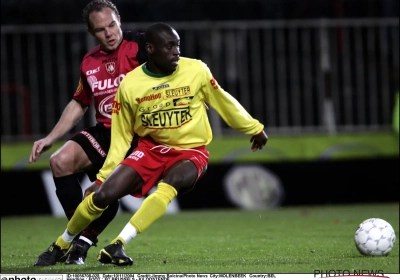Le fils d'un ancien joueur du RFC Liège et de La Louvière signe son premier contrat professionnel
