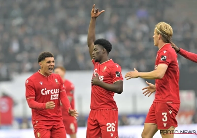 LIVE : Un cadeau de Charleroi relance le Standard !