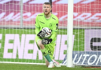 🎥 Mais qu'est-ce qui lui a pris ? La sortie très bizarre du gardien de Zulte Waregem 