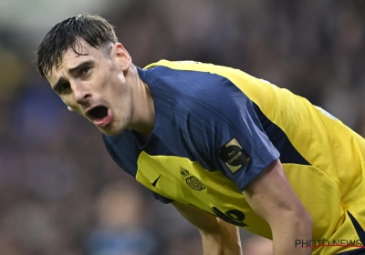 La VAR aurait-elle dû intervenir ? Ross Sykes évite le carton rouge face au Club Bruges