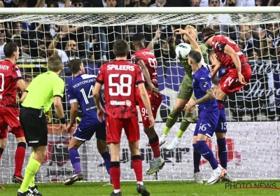 Officiel : miné par une grave blessure, un ancien d'Anderlecht raccroche les crampons à 39 ans