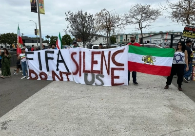 📷 Les supporters de l'Iran sont bien présents à Los Angeles et ont un message clair