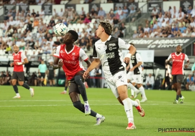 OFFICIEL : Charleroi boucle l'arrivée d'un ancien espoir du football africain