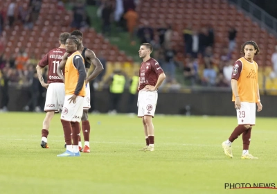🎥 Grosse altercation pendant un match amical : l'arbitre emportée dans la bagarre