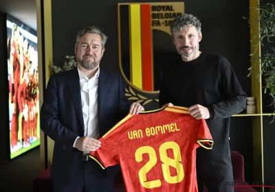 "Déjà des discussions avant le Mondial" : Mannaert balance sur Van Bommel...et le départ de Garcia
