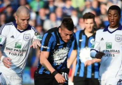 Anderlecht à dix marque dans les dernières minutes et s'impose