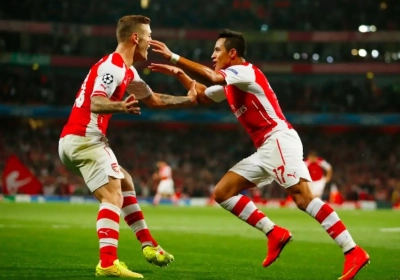 Sanchez montre la voie à Arsenal