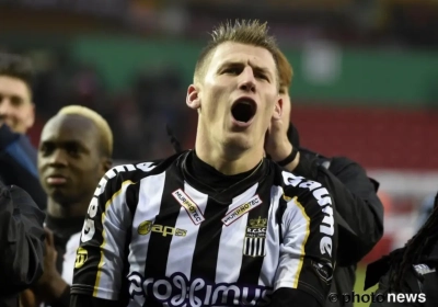 Charleroi suit le rythme de Lokeren et du Standard