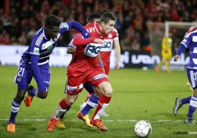 De Boeck: "N'Sakala n'est pas concentré à 100 % sur son job"