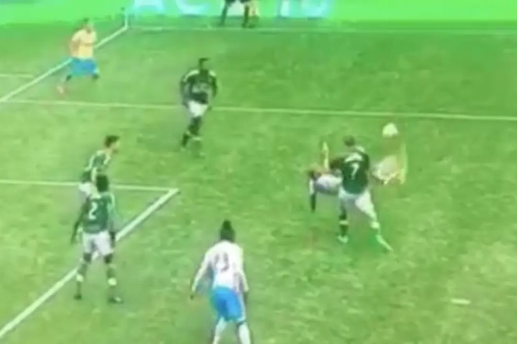 Quand un Higuain en cache un autre