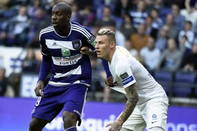 Arrigo Sacchi: "C'est logique que Conte suive Okaka"