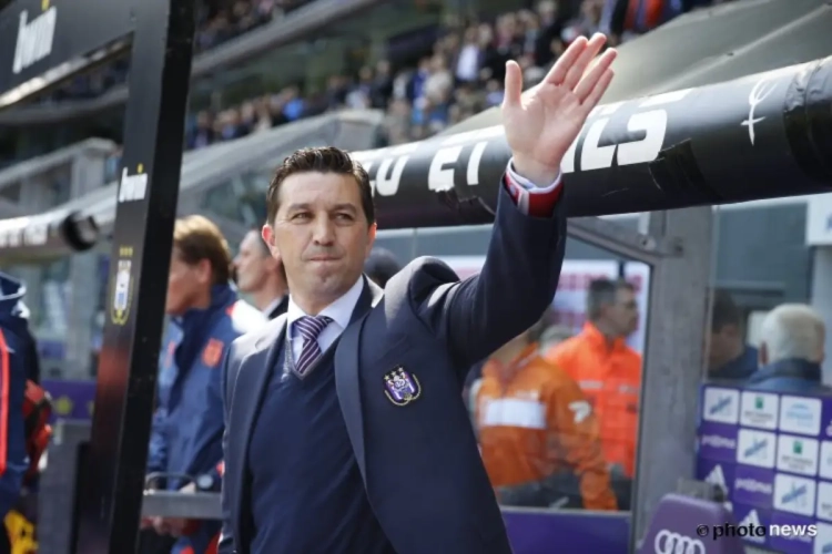 Un but sur hors-jeu qui énerve Cossey...et Hasi