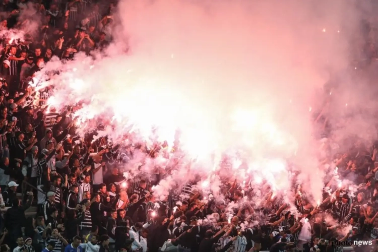Les violents affrontements entre supporters de l'Ajax et du Legia Varsovie (vidéo)