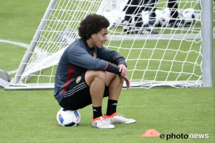 Wilmots expérimente Witsel au poste de ... latéral droit !