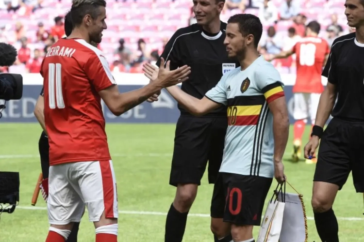 "En Suisse, les médias parlent beaucoup du match contre la Belgique"