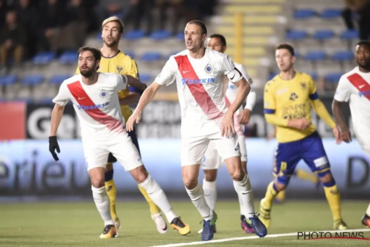 Simons: "Quand j'allais au bal, je devançais moi-même l'heure du retour"