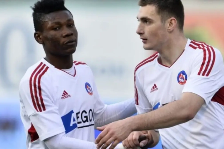 OFFICIEL: La Gantoise présente sa nouvelle recrue, Samuel Kalu