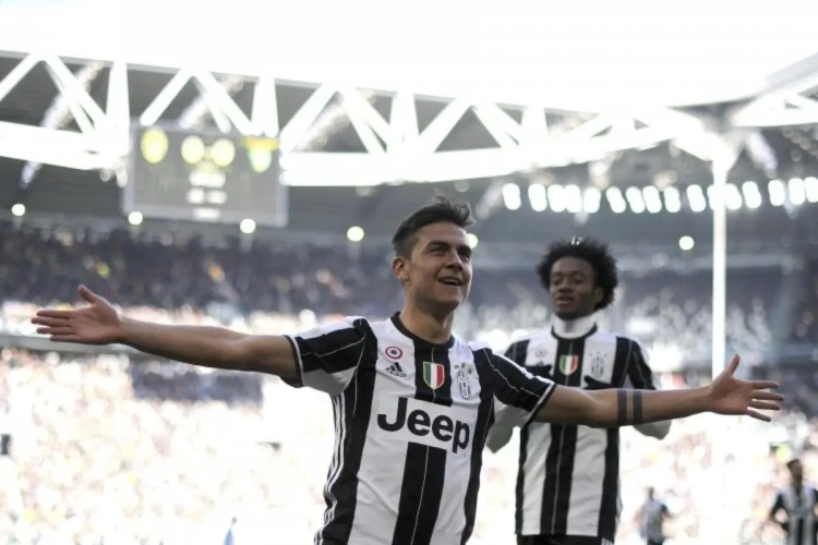 La Juve se balade contre Palerme et s'envole en tête de Serie A