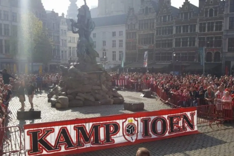 L'Antwerp proche d'avoir trouvé le successeur de De Decker
